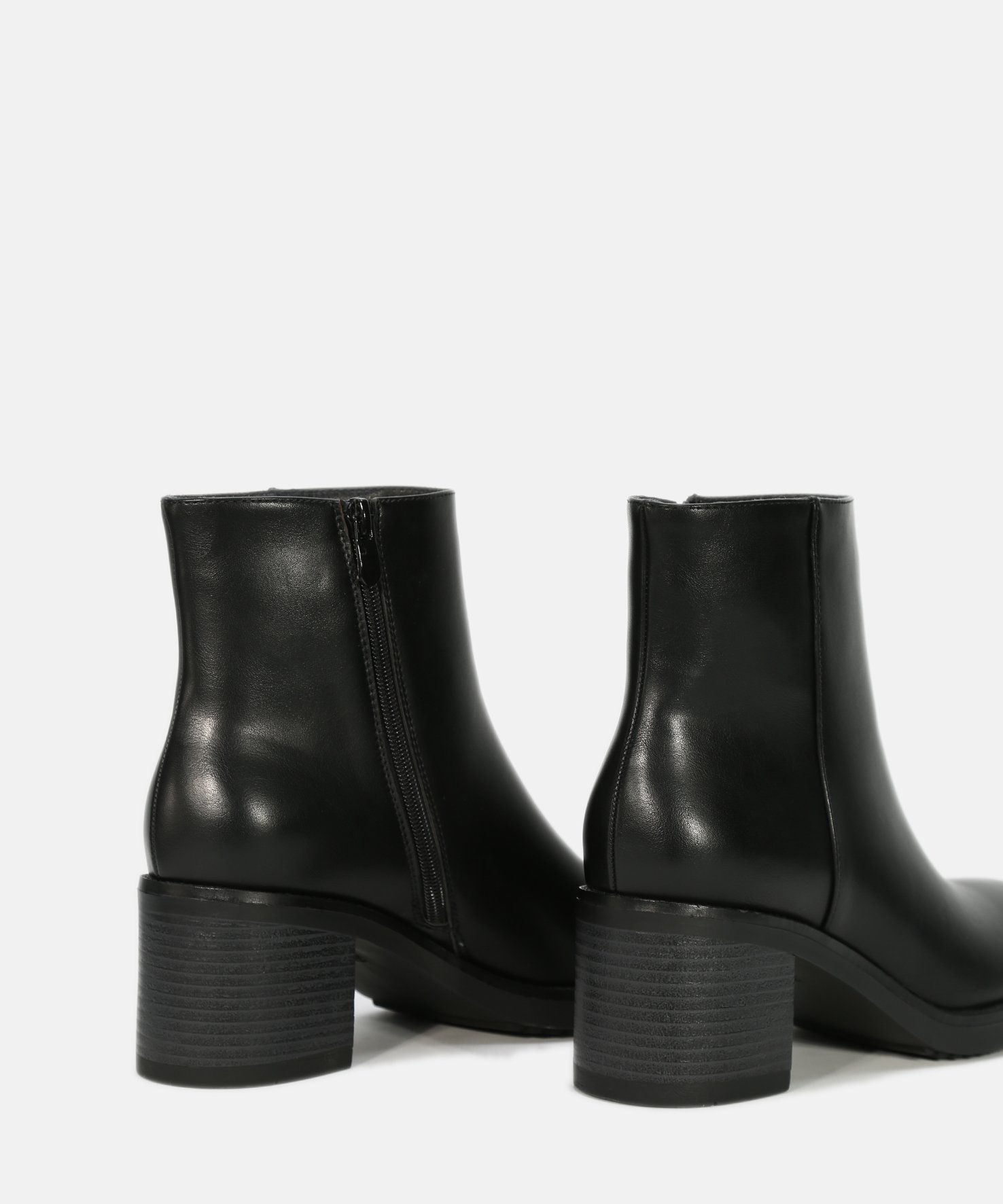 Botines tacón liso image number null